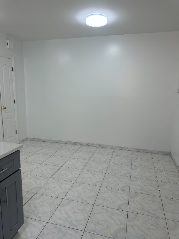 Foto del edificio - 1242 74th St
