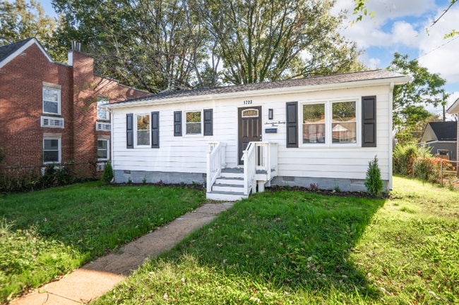 Building Photo - 1723 Blair St