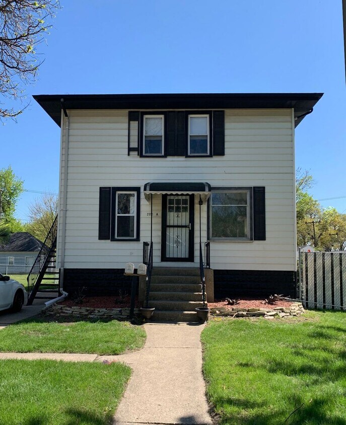 Foto principal - 2551 Ridge Rd