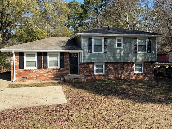 Building Photo - 2830 Rex Rd