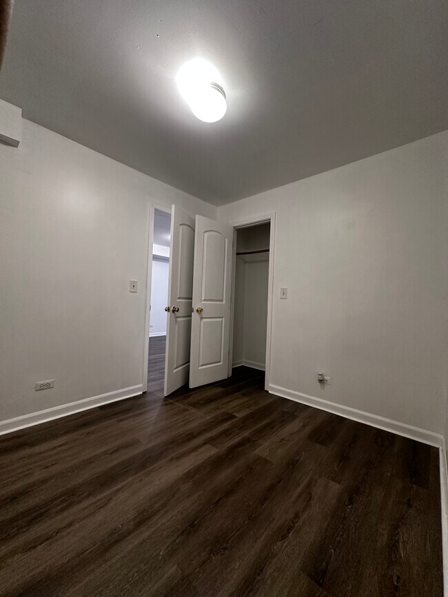 Building Photo - 3011 S Parnell Ave
