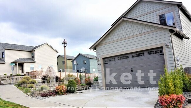 Building Photo - Charming Low Maintenance 3 Bedroom in Pulsbo