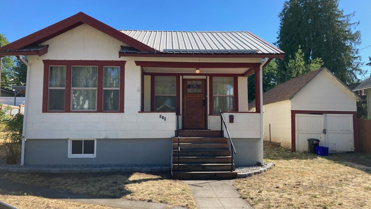 Primary Photo - 2 Bedroom house for rent in The Dalles