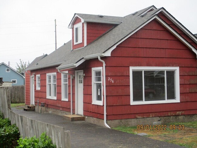 Foto del edificio - 256 Chenault Ave