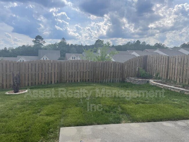Building Photo - 1427 Remington Grove Ln