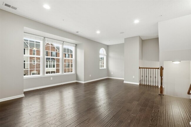 Foto del edificio - 1204 Pointe View Dr