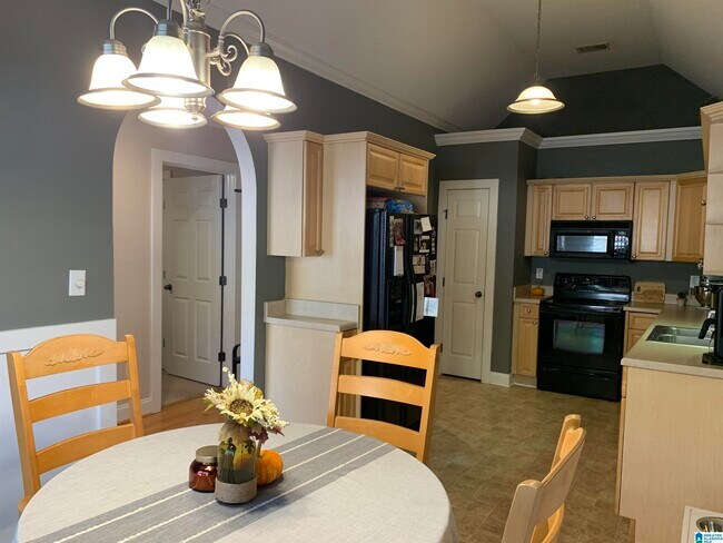 Foto del edificio - 5639 Colony Ln