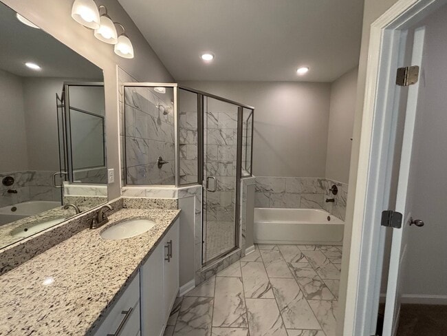Foto del edificio - 10147 Sterling Ridge Dr