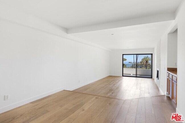 Building Photo - 311 Ocean Ave Ext