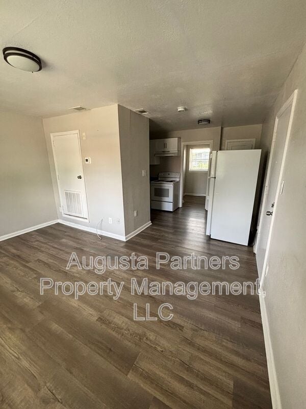 Foto del edificio - 112 3rd St