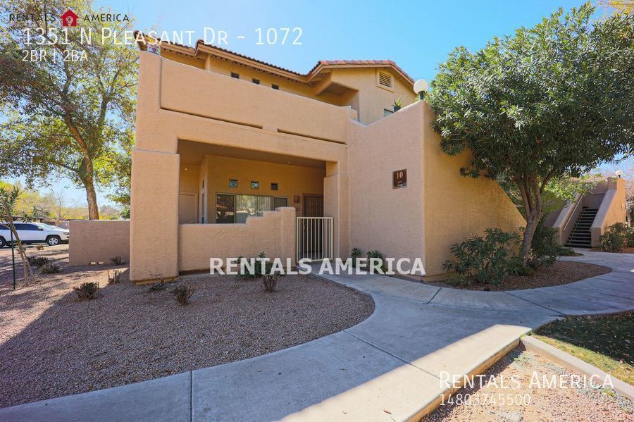 Foto principal - Beautiful 2 Bedroom Condo In Mirage Park R...