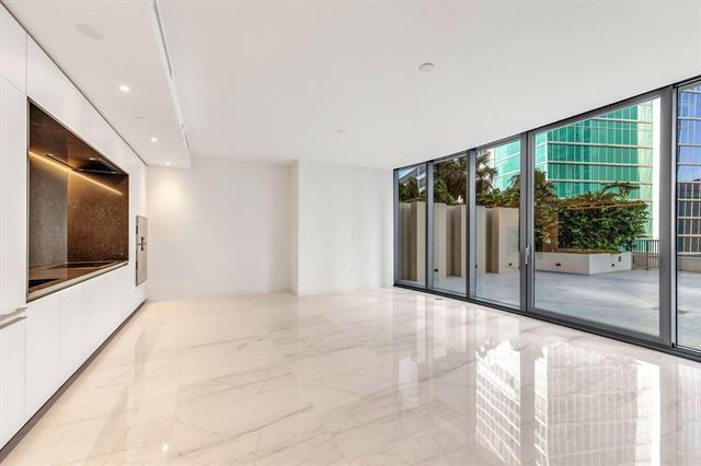 Building Photo - 300 Biscayne Boulevard Way
