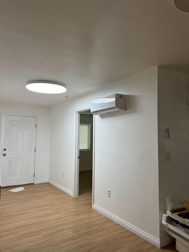 Foto del edificio - 1906 Filson St UNITS A, B, C