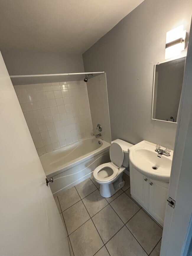 Photo du bâtiment - 59 Hillside Ave