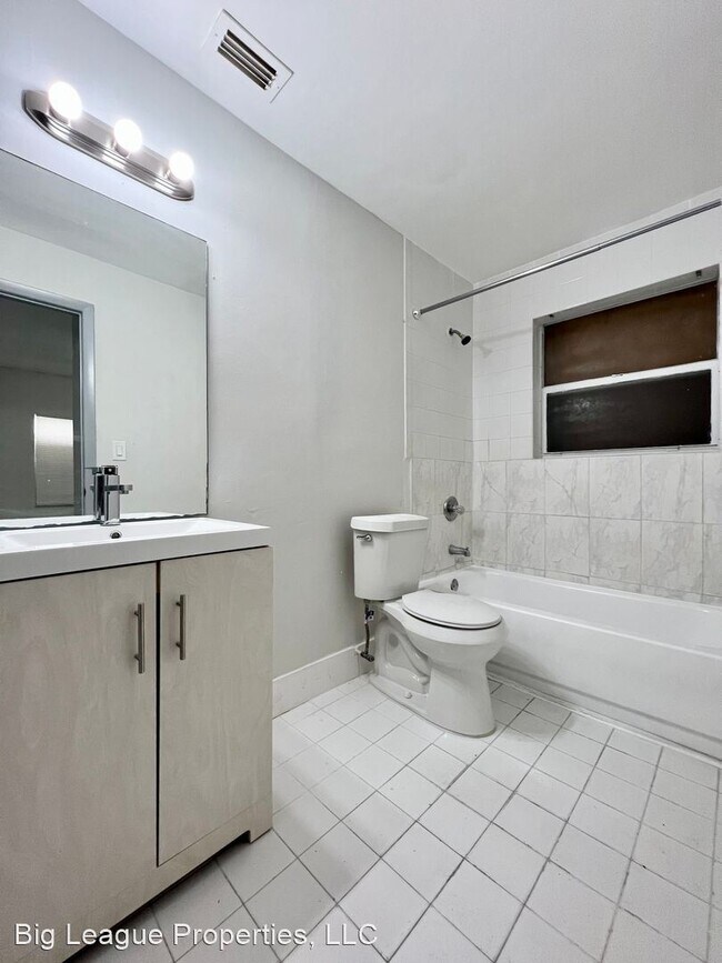 Building Photo - 3 br, 2 bath House - 1311 NW 8 Pl