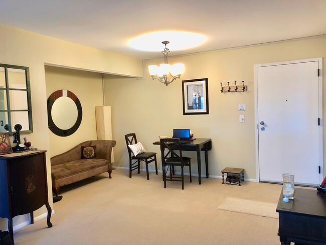 Dining Room - 61 Mt Kemble Ave