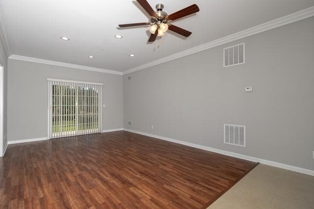 Building Photo - 255 Wading River Hlw