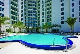 Foto del edificio - 300 S Biscayne Blvd