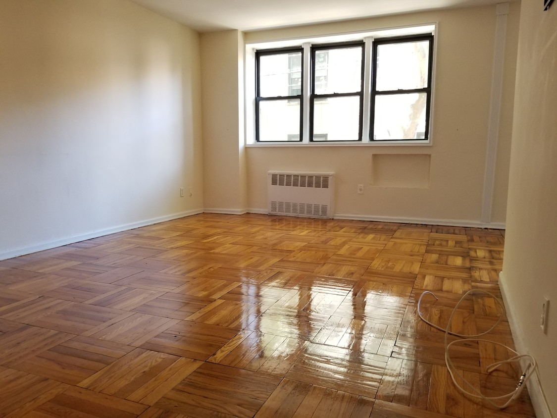 Foto principal - 30 Bay 29th St