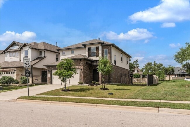 Building Photo - 104 Turkey Creek Ln
