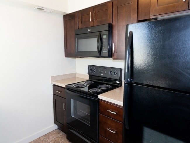 Cocina actualizada en Crossroads Apartments - Crossroads Apartments