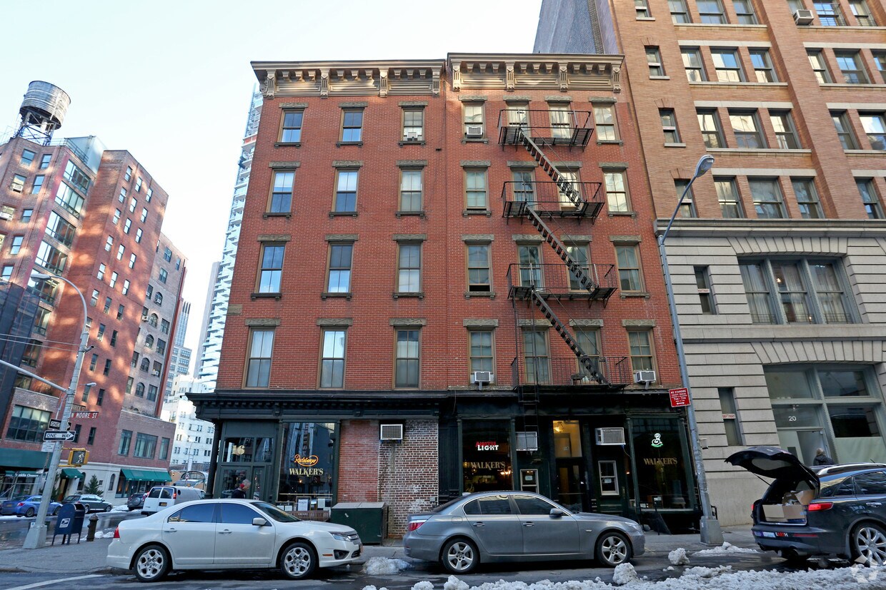 Building Photo - 18 N Moore St