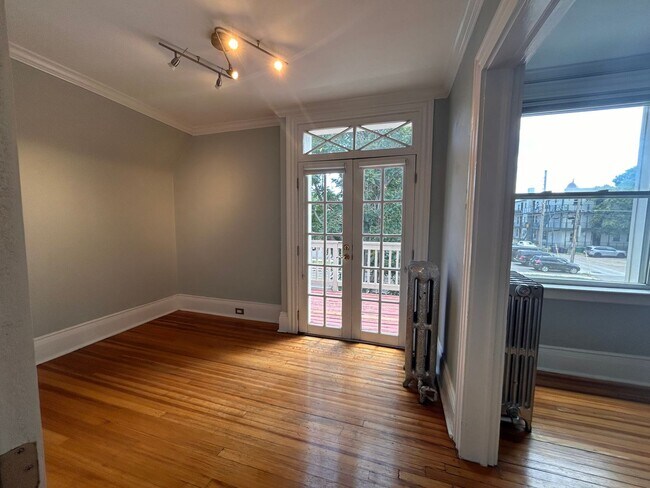 Foto del edificio - $0 DEPOSIT OPTION. CHARMING VICTORIAN TOWNHOUSE IN UPTOWN/CITY PARK WEST