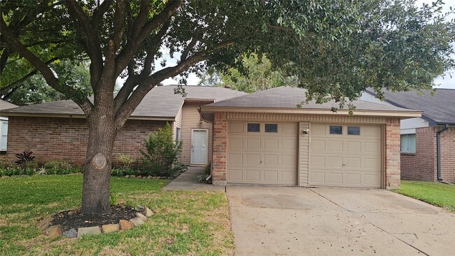 Building Photo - 2610 Strait Ln