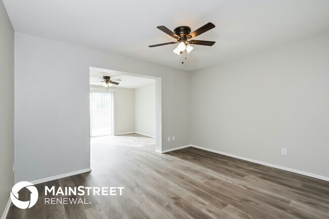 Foto del edificio - 3771 W Raintree Dr