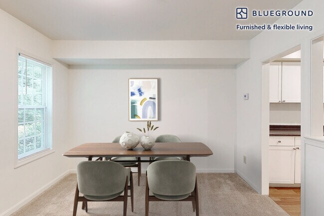 Building Photo - 10608 Kitty Pozer Dr