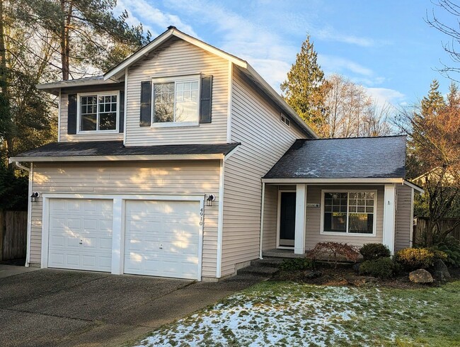 Building Photo - 3bd/2.5ba Everett Home