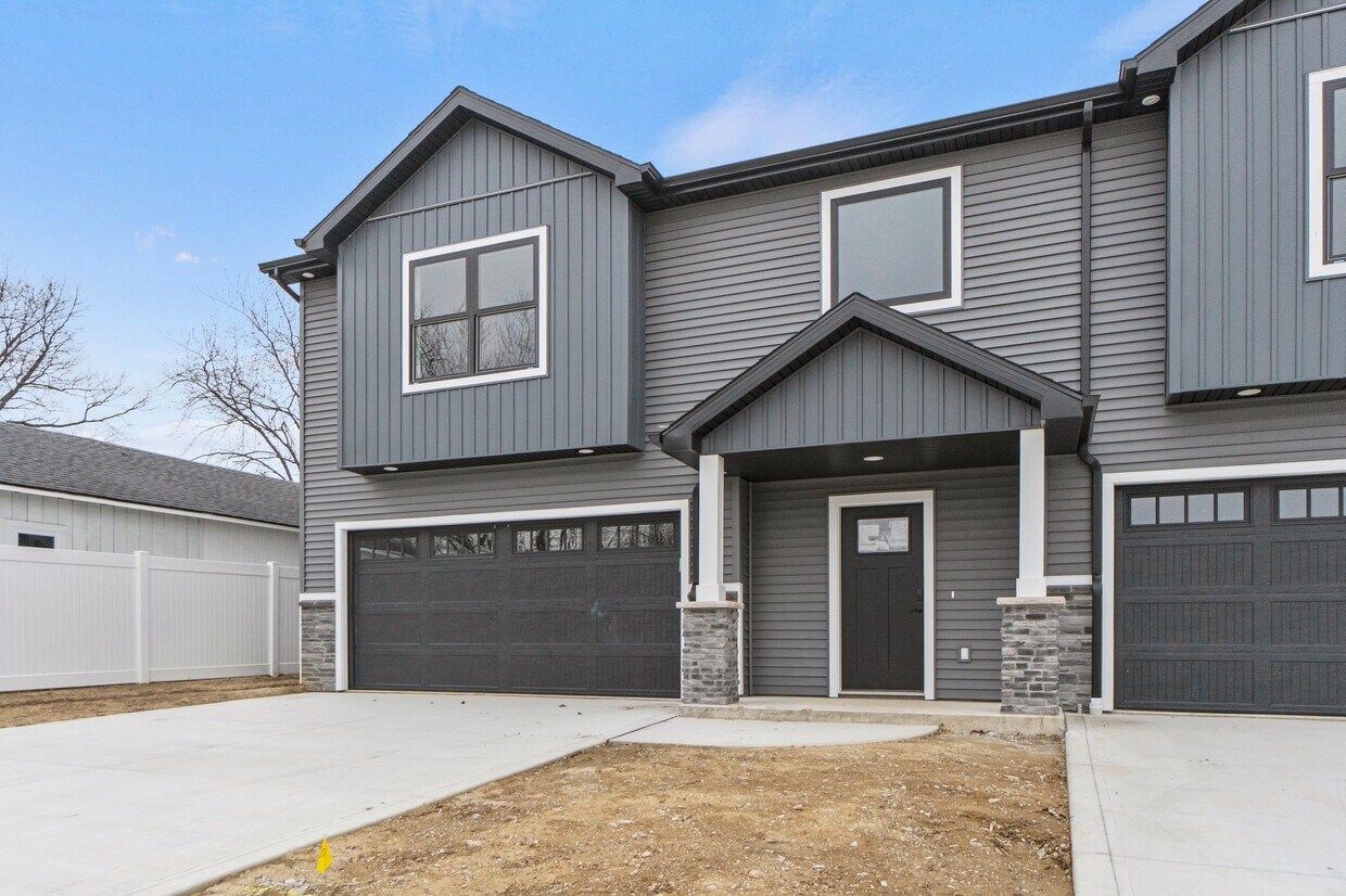 294 W Hamilton Rd N, Fort Wayne, IN 46814 Townhome Rentals in Fort