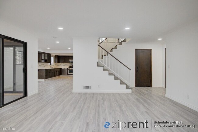 Building Photo - 3 br, 2.5 bath House - 1819 West 182nd Str...