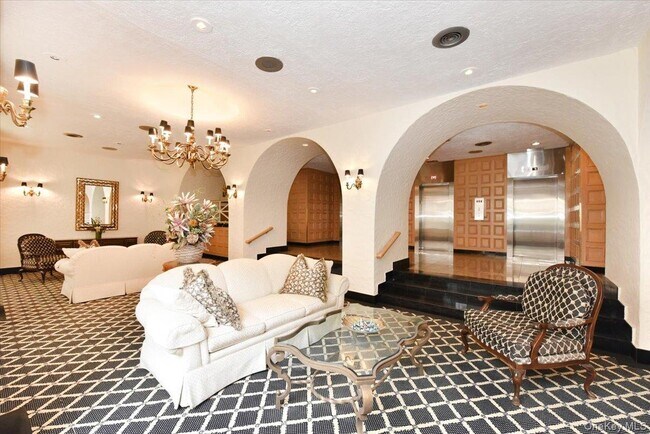 Foto del edificio - 18-15 215th St