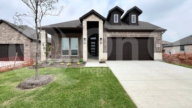 Building Photo - 6301 Tahoe Winds Dr