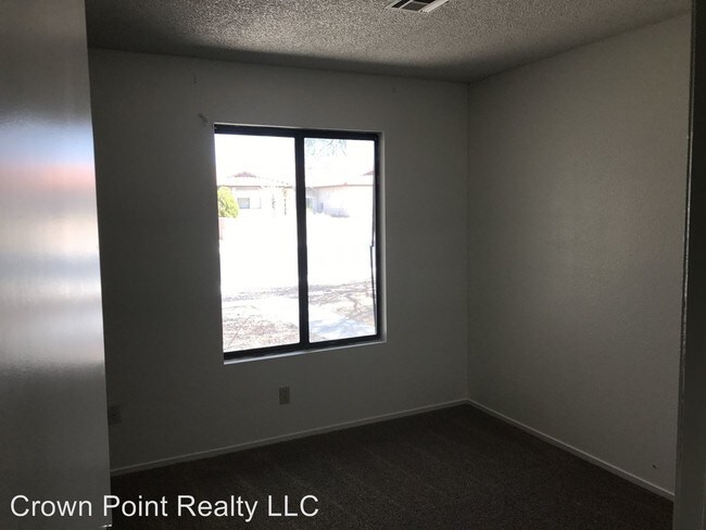 Building Photo - 281 Lido Dr
