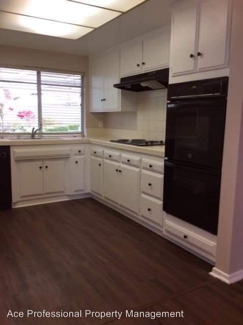 Building Photo - 4 br, 2 bath House - 8025 E. Damar Street