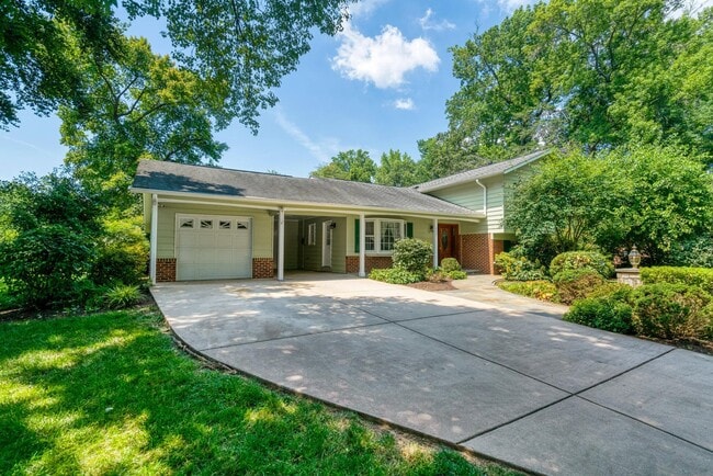 Building Photo - 4601 Wood Dr