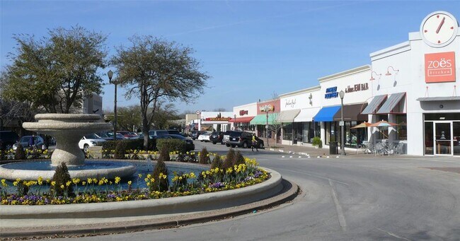 Foto del edificio - 6000 Auburndale Ave