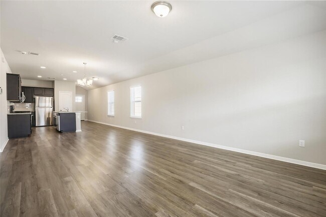 Foto del edificio - 201 Frederick Dr