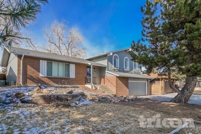 Building Photo - 1641 S Oswego St