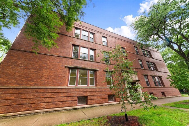 Foto del edificio - 1352 W Catalpa Ave
