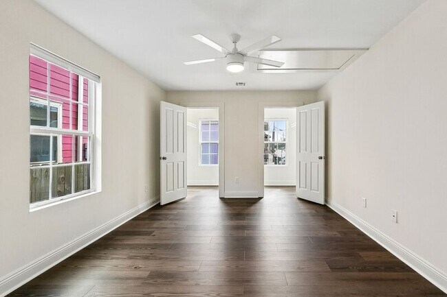 Foto del edificio - 2239 St Andrew St