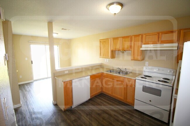 Building Photo - 3410 Cantabrian Dr