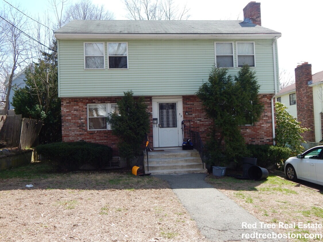 Primary Photo - 33 Hazel St