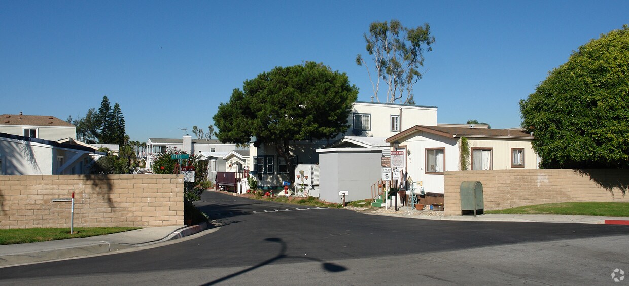 Foto del edificio - Seal Beach Trailer Park