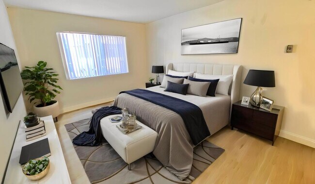 Foto del edificio - 10760 Rose Ave