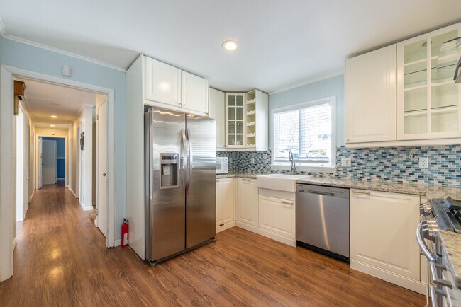 Foto del edificio - 18 Devon Dr