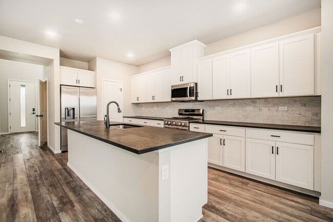 Foto del edificio - Stunning Home Built in 2022