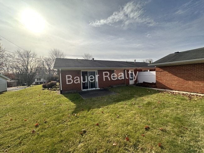 Building Photo - mh74